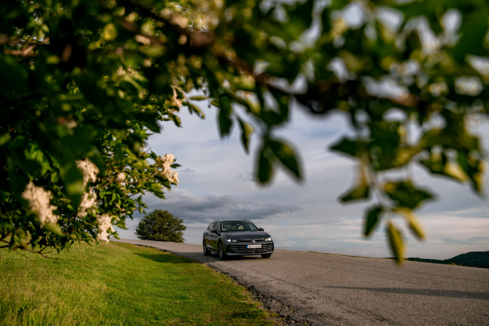 Volkswagen Passat Elegance 2,0 TDI DSG